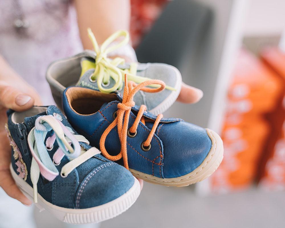 Auswahl an Kinderschuhen